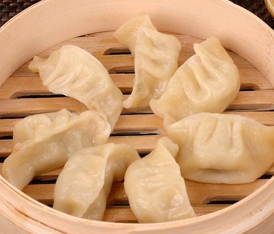 12P. Pork Dumplings steamed 猪肉饺